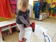 Šroubujeme, zatloukáme, vrtáme a řežeme -polytechnika ve školce